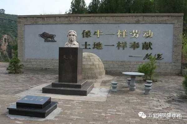 v2-9e0dbf247c1b17eaea41fb958accb25e_hd.jpg